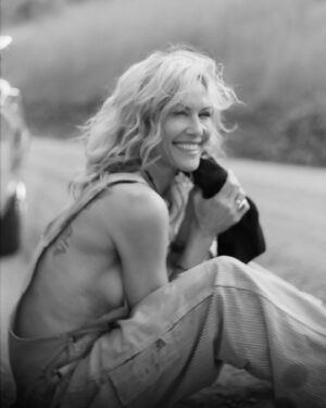 Stacy Haiduk Instagram - Choose Yourself!!! 💋🦋💋
Love & Light!! Xoxo
Film photo: @sophia_tatum 

#chooseyourself #loveandlight #onfilmphoto #blackandwhitephoto 
#vintageoveralls