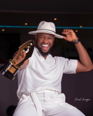 Stan Nze Instagram -  1 🎂
Couldn’t have asked for a better gift 🎁 

#MaziNze #BestActor #BirthdayBoy #Ngozichierika