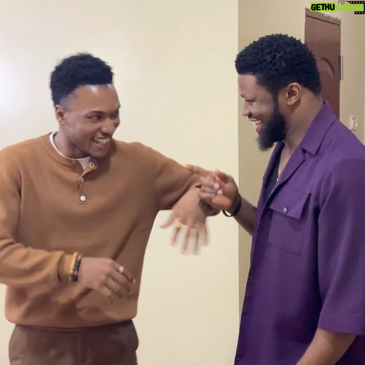 Stan Nze - 45.4K Likes - 1.5M Nzerians here!!! 🕺🏾🕺🏾🕺🏾🕺🏾🕺🏾🕺🏾
I’m so grateful for the gift of you 🤗
Thank you for always being here, supporting, watching every film and content (whether e sweet or not) 🙈, sharing my works, praying for me and constantly blessing 🙏🏾
You are the true definition of Family 😍😍😍
I love you all deeply ❤️
Music by my Gee @official_neeja
Outfit by @amdiddyy
Photographed by @mbkstudios35
#Nzerians #MaziNze #Grateful