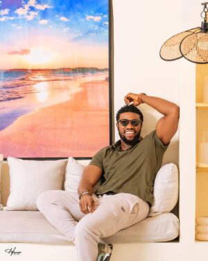 Stan Nze Instagram - Thirty Fine 😎 Happy Birthday Daddy J 🎂

Grateful for all the wins, the highs and lows, the growth, the setbacks - it’s all contributed in making this fine gentleman 😋 Thank you Jesus for such a wholesome journey thus far.

For my birthday 🥳 Abeg make una go watch my new movies o. “Crushing on Dora” and “Work it out” showing on my YouTube channel (Desparanza Media). The links are on my bio. Also remember to subscribe and share pls 🙏🏾 God bless y’all for me 😍

📸 @honor_gabriel_