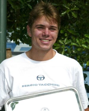 Stanislas Wawrinka Instagram - A boy with a dream in 2003 Roland Garros 💭 

@stanwawrinka85 through the years at Roland Garros 📸