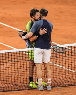 Stanislas Wawrinka Instagram - Two legends of the game ✨

#RolandGarros | 📸 @loicwacziak @_c_e_d_r_i_c/FFT