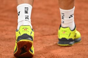 Stanislas Wawrinka Instagram - First round tonight @rolandgarros against @andymurray 🌛💥🎾🙏🏻🇫🇷❤️
#hardwork #match #trusttheprocess #nightsession 
📸 @cocodubreuilphoto