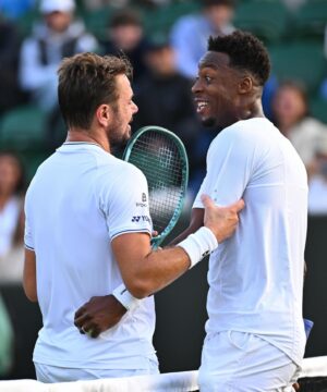 Stanislas Wawrinka Instagram - Rivals on the court, friends above all else 😁

📸 @cocodubreuilphoto/FFT 

#Wilmbledon