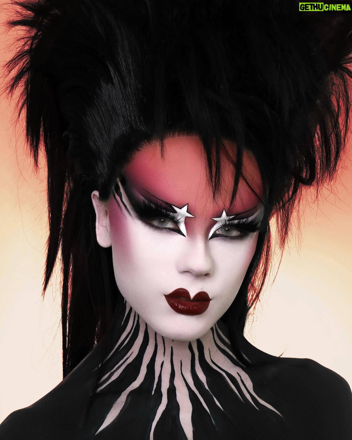 Starlet - 44.6K Likes - We’re back on the YouTubes darlings⭐️ click the link in my bio to see how I did this look!
.
.
.
.
HAIR: @marcoswigs 🖤
.
EYES:
@plouise1 Base
@sugarpill Taco Bulletproof Lacey
@kryolanofficial blush pigment palette
@suvabeauty Hydro Liner Black
@eldorafalseeyelashes Lashes
.
FACE:
@plouise1 @plouise_makeup_academy cosmetic paint in “0” “Extra Spicey”
.
LIPS:
@missfamebeauty The Other Woman
.
BODY:
@mehronuk @mehronmakeup paradise paints
.
#mugler#drag#dragperfection#transformation#dragqueen#fashion#makeup#beauty#thedragqueendom#dragbible#qwerkout#guymua#londondrag#qwerrrkout #draguk#starlet #makeuprevolution