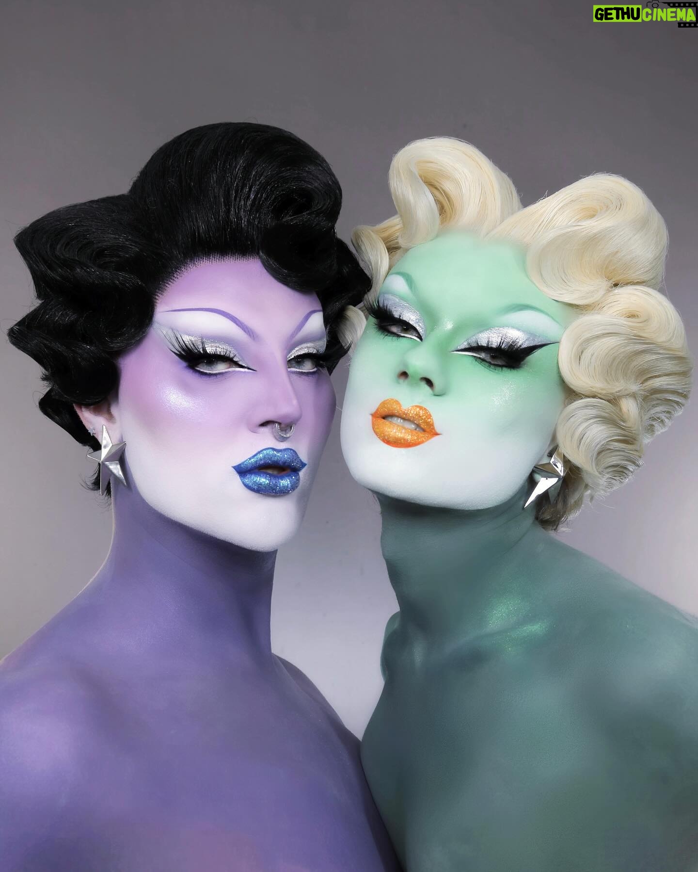 Starlet - 30.6K Likes - Mugler Aliens 🪐
.
.
.
.
.
EYES:
@plouise1 Base and Nice & Saucy Cosmetic paint
@beautybaycom Surreal Liquid Eyeshadow
@peachesmakeup Prin pigment
@kryolanofficial HD Cream Liner Ebony and Snow
@eldorafalseeyelashes Custom Lashes
.
FACE:
@plouise_makeup_academy cosmetics paints in Must Be The Money & Shade 0
@kryolanofficial TV Paint Stick
@hudabeauty Easy Bake setting powder
.
LIPS:
@litcosmetics Glitter in Mimosa & Ziggy Stardust
.
BODY:
@plouise1 @plouise_makeup_academy Cosmetic paint in Sweet and Sour and Nice and Saucy
.
HAIR:
@marcoswigs
.
EARRINGS: @muglerofficial
.
.
.
#mugler#drag#dragperfection#dragraceuk#transformation#dragqueen#dragrace#fashion#makeup#beauty#thedragqueendom#dragbible#qwerkout#rupaulsdragraceuk#guymua#londondrag#qwerrrkout #draguk#worldofwonder#starlet