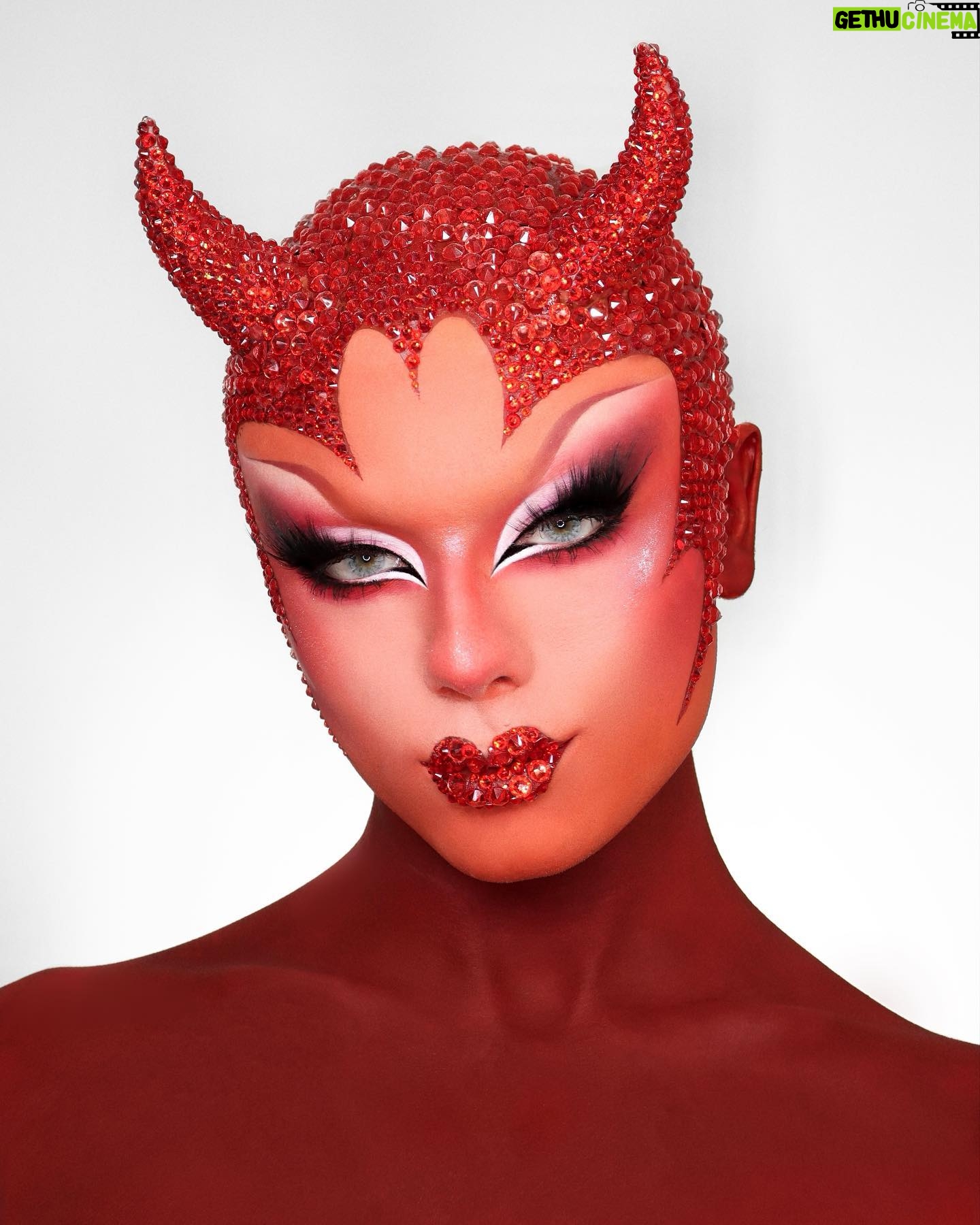 Starlet - 50.9K Likes - Scarlet Devil❤️🔥👹🩸
.
.
.
.
.
EYES:
@plouise1 Base
@beautybaycom brights 2.0 palette
@blendbunnycosmetics Blends Palette
@sugarpill Taco Bulletproof shadow
@suvabeauty Hydro Liner Black
@eldorafalseeyelashes Custom Lashes
.
FACE:
@kryolanofficial Glatzan Bald Cap
@kryolanofficial Supra Colour
@illamasqua Skin Base Foundation 01
@fentybeauty Diamond Bomb All-Over Diamond Veil
.
LIPS:
@mehronmakeup Paradise Paint
.
.
#mugler#drag#dragperfection#dragraceuk#transformation#dragqueen#dragrace#fashion#makeup#beauty#thedragqueendom#dragbible#qwerkout#rupaulsdragraceuk#guymua#londondrag#qwerrrkout #draguk#worldofwonder#starlet