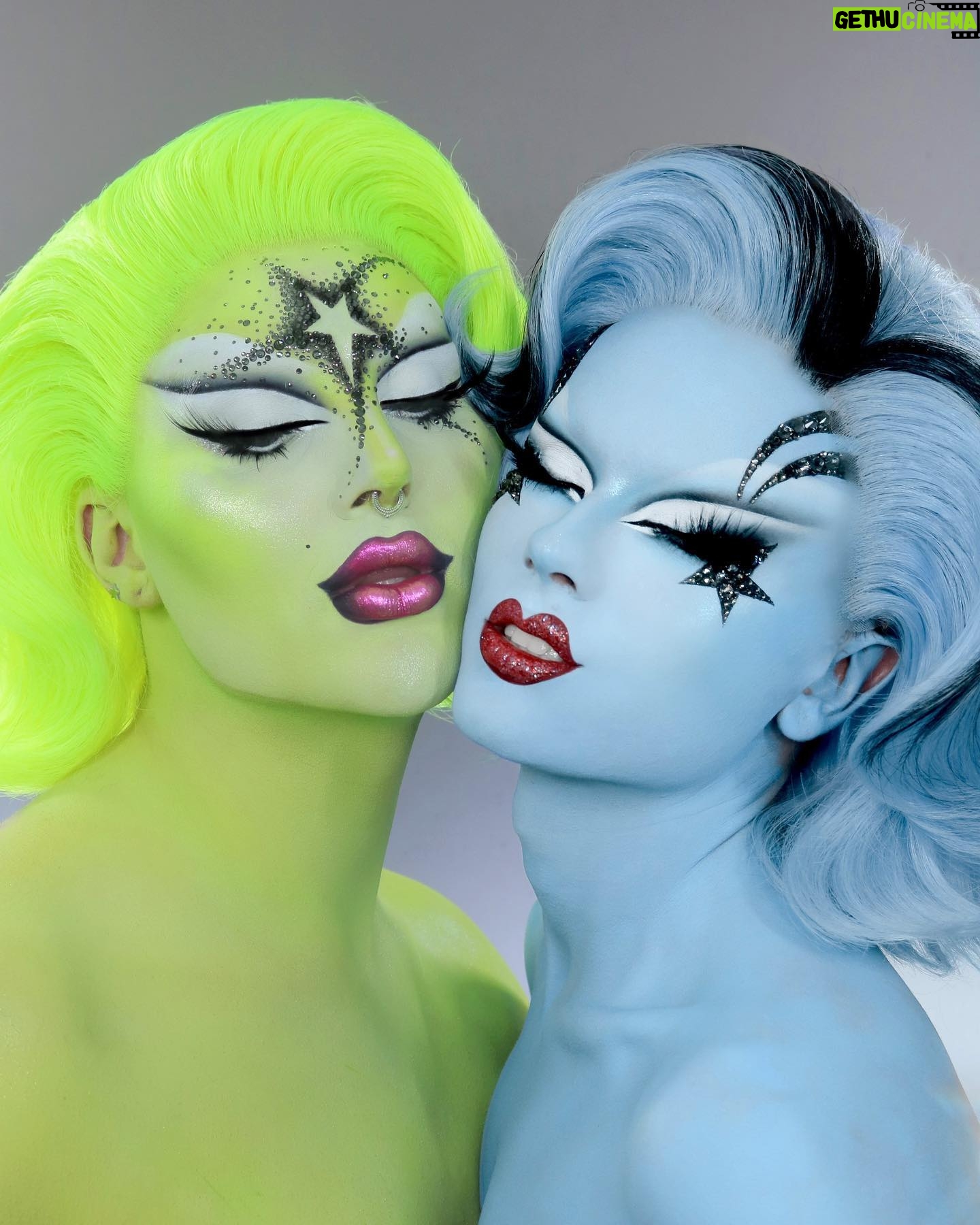 Starlet - 74.4K Likes - Mugler Angels💫
.
.
.
.
HAIR:
@marcoswigs
.
EYES:
@plouise1 Base
@blendbunnycosmetics Blends Palette
@sugarpill Taco Bulletproof shadow
@suvabeauty Hydro Liner Black
@eldorafalseeyelashes B804 Lashes
.
FACE:
@kryolanofficial supra colour
@illamasqua White Skin Base
@blendbunnycosmetics Blends palette
.
LIPS:
@nyxcosmetics Rebel in red liquid lipstick
.
#mugler#drag#dragperfection#dragraceuk#transformation#dragqueen#dragrace#fashion#makeup#beauty#thedragqueendom#dragbible#qwerkout#rupaulsdragraceuk#guymua#londondrag#qwerrrkout #draguk#worldofwonder#starlet