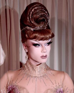 Starlet Instagram - Draglexa, play “Get Outta My Way” by Kylie Minogue 💫

Hair: @parizhair 
Outfit: @banglondon 
Photo: @fensuss 
Waist: @misty_couture
💕💕💕