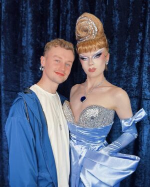 Starlet Instagram - Dragcon⭐️💙

It was an absolute dream meeting you all, I can’t wait for the next one🌹

A huge thank you to my wonderful team at my booth. I couldn’t have done it without you 💕
@matty_parks 
@luketomsun 
@mocha.dragqueen 
@fensuss 
@arianacherryy