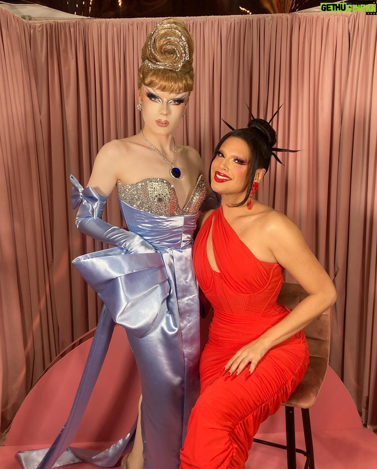 Starlet - 31.4K Likes - Dragcon⭐️💙
It was an absolute dream meeting you all, I can’t wait for the next one🌹
A huge thank you to my wonderful team at my booth. I couldn’t have done it without you 💕
@matty_parks
@luketomsun
@mocha.dragqueen
@fensuss
@arianacherryy