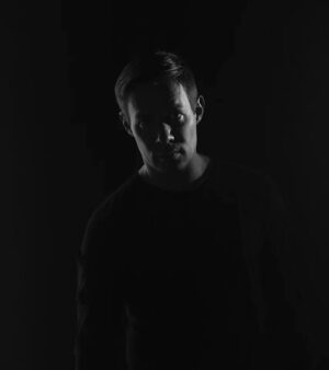 Stas Pekha Instagram - Всем добрейшего, немного фотокарточек со съемок видео на песню «До утра» вам решил насыпать в ленту🤗
Очень рад что нет равнодушных, значит мы свое дело сделали😊🤍🖤
Всегда имел хитрый замысел вдохновиться свободной музыкальной братией… INXS, DM, Coldplay и свежеиспеченным и таким неоновым(в хорошем смысле) и ламповым местами - Harry Styles🌟
Ну и моя аутентичная пластика с кривыми батманами и прогибом🦅 тоже прекрасна🕺🏻😉
В целом - очень доволен работой! Спасибо всем кто посмотрел, кто не успел - гоу в шапку профиля☝🏼☝🏼☝🏼
#доутра #музыкальноевидео #Муд #ехайпьеха