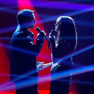 Stas Pekha Instagram - Приятно осознавать что работаешь с невероятной командой волшебников в мире развлекательного телевидения, что имеешь возможность наблюдать за тем, как оживают старые песни, как зажигается искра в глазах взрослых артистов, как на сцене случается настоящий Диснейлэнд и тебя захлестывает от картинки и действа… 
Мои слова любви и благодарности команде Суперстар!!! 
Всем всем всем!!! 
Мне искренне повезло быть частью! 
Нам с красавицей @guzelhasanova в этот раз повезло запремьерить номер на наш дуэт прямо перед новым годом…с лучшей командой❤️
Ура🥳🌹🫶🏻
#Темнаяполоса 
#Суперстар
@vadimtakmenev
