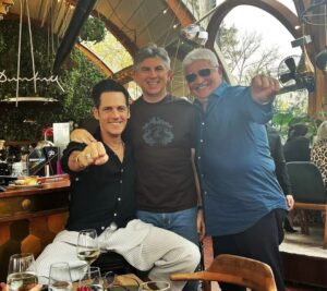 Ștefan Bănică Jr. Instagram - Cu prietenii mei, legendele lui Dinamo, Ionuț Lupescu și Ioan Andone.