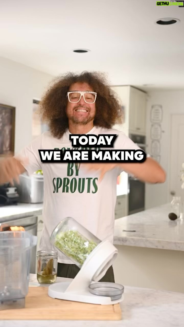 Stefan Gordy - 2.7K Likes - I really want to be healthy, so I started to grow and eat sprouts. Sprouts are amazing. You can grow sprouts at home, on your countertop in days, without soil, sunshine or even fertilizer. Not to mention that they are fresher than any produce that can buy in the store and are 20X to 100X more nutritious. This is one of my favorite ways to eat sprouts. Comment below if you want to learn more about sprouting.
#vegan #organic #rawvegan #plantfood #plantbased #veganfood #longevity #herbs #sprouts #restorative #healthyliving #broccolisprouts #startsprouting #thesproutbook #recipe #veganrecipe #sulforaphane #naturalmedicine #fastfood #healthyfood #growyourown