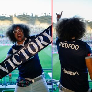 Stefan Gordy Instagram - @redfoo at the Big Blue 🤘🎵 Yes, you read that right! 

The LMFAO and X Factor star is in the house at AAMI Park tonight 🙌

Tune in on Paramount   📺

📸: @gomvfc

#BigBlue #ALM