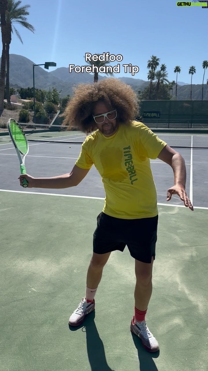 Stefan Gordy - 4.7K Likes - Redfoo (@redfoo) giving @hitwithme some forehand tips at Indian Wells 🎾 💥 (🎥:@samuelbegg)
🏷️
#redfoo #tenniscoach #tennislesson #tennistip #tennislessons #forehand #tennistime #tennislife #indianwells #tennisplayer