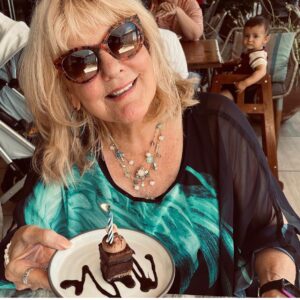 Stefan Gordy Instagram - Happy birthday to the best mom in the world…she’s has been the most consistent person in my entire life! Took me to all my soccer and basketball games. Taught me how to edit videos at 5 years old. Just so many things. Love you!!! @momfoo