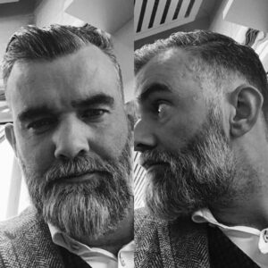 Stefán Karl Stefánsson Instagram - Here it is in my opinion, the proper "beard-back!". Let's see if this become accustomed to not doing well. #beard #beards #beardman #beardedplantdad #beardicus #Rottenbeard #oldmanrobbie