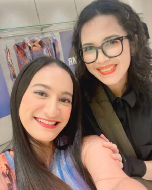 Stefanie Hariadi Instagram - Congratulations @marshadmartha for @saamrstudio 4th collection launch! Such a beautiful collection, in love with all the items ❤️ Thank you for having me✨

📸 : @eqqybuzz