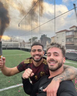 Stéfano de Gregorio Instagram - Sólido @cosito_ca Campeón Invicto 🏆🫎❤️
Que lindo disfrutar el futbol con mis amigos, gracias por un lindo campeonato juntos che 😅🫶