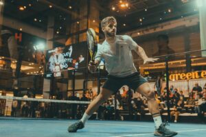 Stéfano de Gregorio Instagram - Hermoso evento en @abasto_shopping 🤟🎾❤️
Genia @gimenezsole10 ‼️ y clave las fotos de @hernanpaz.ph que me hacen parecer bueno 😂💪