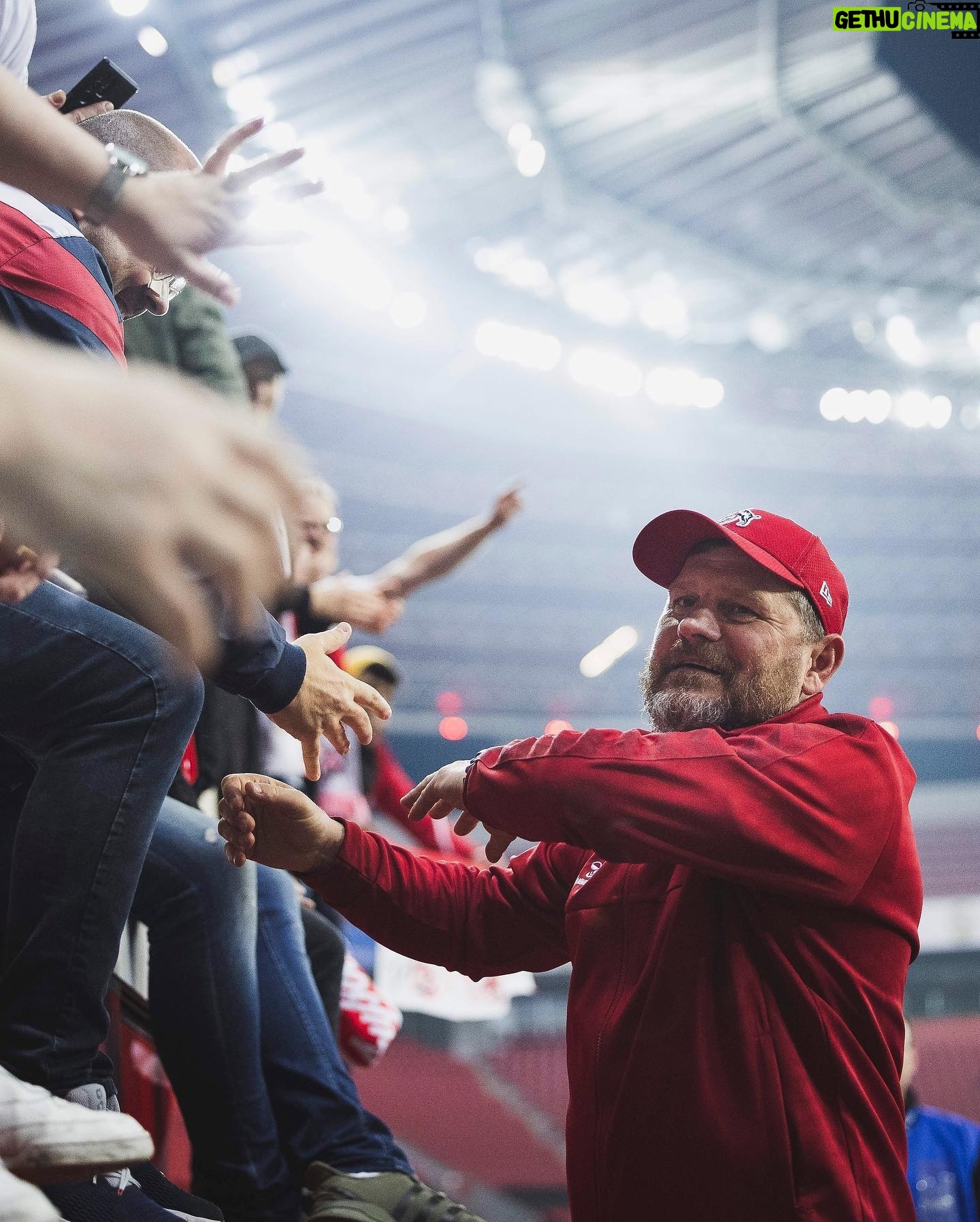 Steffen Baumgart - 19.7K Likes - Unser Coach 🔒✨
___
#effzeh #Baumgart #Verlängerung #BaumgartVerlängerung