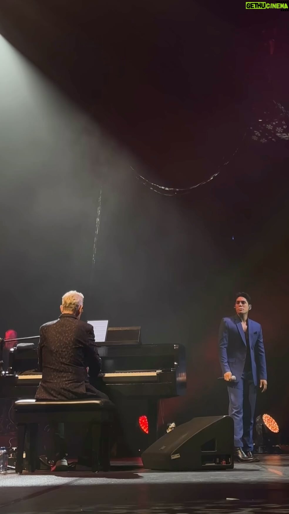 Stell - 79.2K Likes - Story time! 😭
I’m still shocked. Hindi pa rin ako makapaniwala na nabigyan ako ng ganitong opportunity to perform on stage with the hitman, Mr. David Foster. So pag akyat ko ng stage dapat mag soundcheck na ako for my spot, pero nagulat ako Sir David is playing the piano. Then he ask me kung suot ko na inears ko kasi pwede daw namin itry yung song. Nagulat ako sabi ko sa utak ko “what song?” So na pa “huh” ako then sabi niya all by myself give it a try daw. Bilang lutang ako sa sobrang gulat kinanta ko lang siya kung pano ko siya kinakanta. After iplay yung arrangement nung song sabi niya “do you want to perform this song tonight?” nasabi ko nalang “if it’s ok with you sir” biglang BOOOM ayun na ang nangyare 😭 Para akong nag audition talaga. Namanifest ko yata. Grabe ‘yung kaba ko. Akala ko pinatry nya lang sa’kin. Syempre sino na naman ako para tumanggi diba? Minsan lang yung ganong pagkakataon kaya Binigay ko talaga yung best ko. Pagkatapos kong magperform, grabe din sigawan ng team and staff sa likod! Para kaming nanalo sa contest tapos talon kami ng talon. Grabe.
Ayun lang. Ang haba ng kwento pero solid ang experience. Thank you sa lahat ng sumuporta. Thank you Sir @davidfoster and to the whole team. Sana nagustuhan niyo po yung performance ko. Thank you Lord kayo po talaga yung boses ko kagabi, Salamat po!