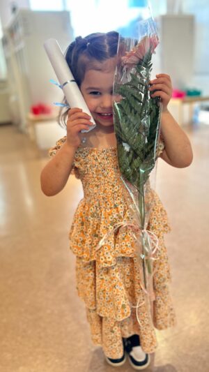 Stella Acquisto Instagram - Baby girl’s preschool graduation! 🥹