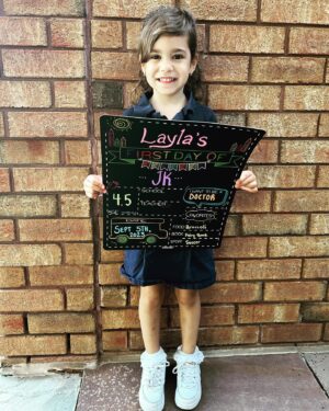 Stella Acquisto Instagram - She’s all grown up!  My LayLee-bear is headed to big kid school.  I still remember calling in sick on @breakfasttelevision because my water broke and today it’s water works for a different reason 😭😭😭😭. #firstdayofschool #jk