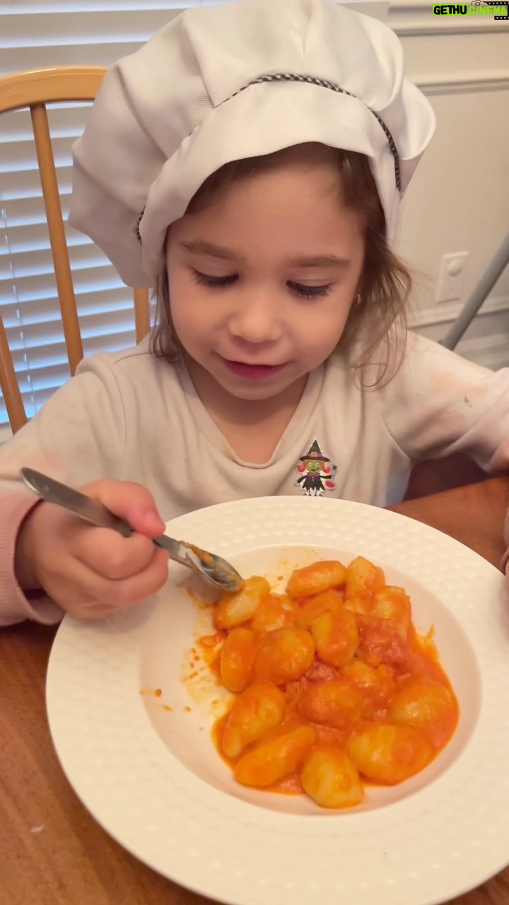 Stella Acquisto - 852 Likes - It’s world pasta day!! The wonderful people at @martellifoods and @pastagarofaloca sent Layla a box of pasta so we thought why not cook something. This week on #cookingalalayla #cookingwithlayla Layla makes gnocchi with rose sauce. #worldpastaday #pasta #recipe #cookingwithkids