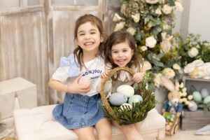Stella Acquisto Instagram - My little bunnies. 🐰 💋 

Happy Easter to you and your families.  Sending love and light your way.

Also a special shoutout to @alannabphotography for taking these beautiful pictures.
#easter #bunnies #eggs #photography
