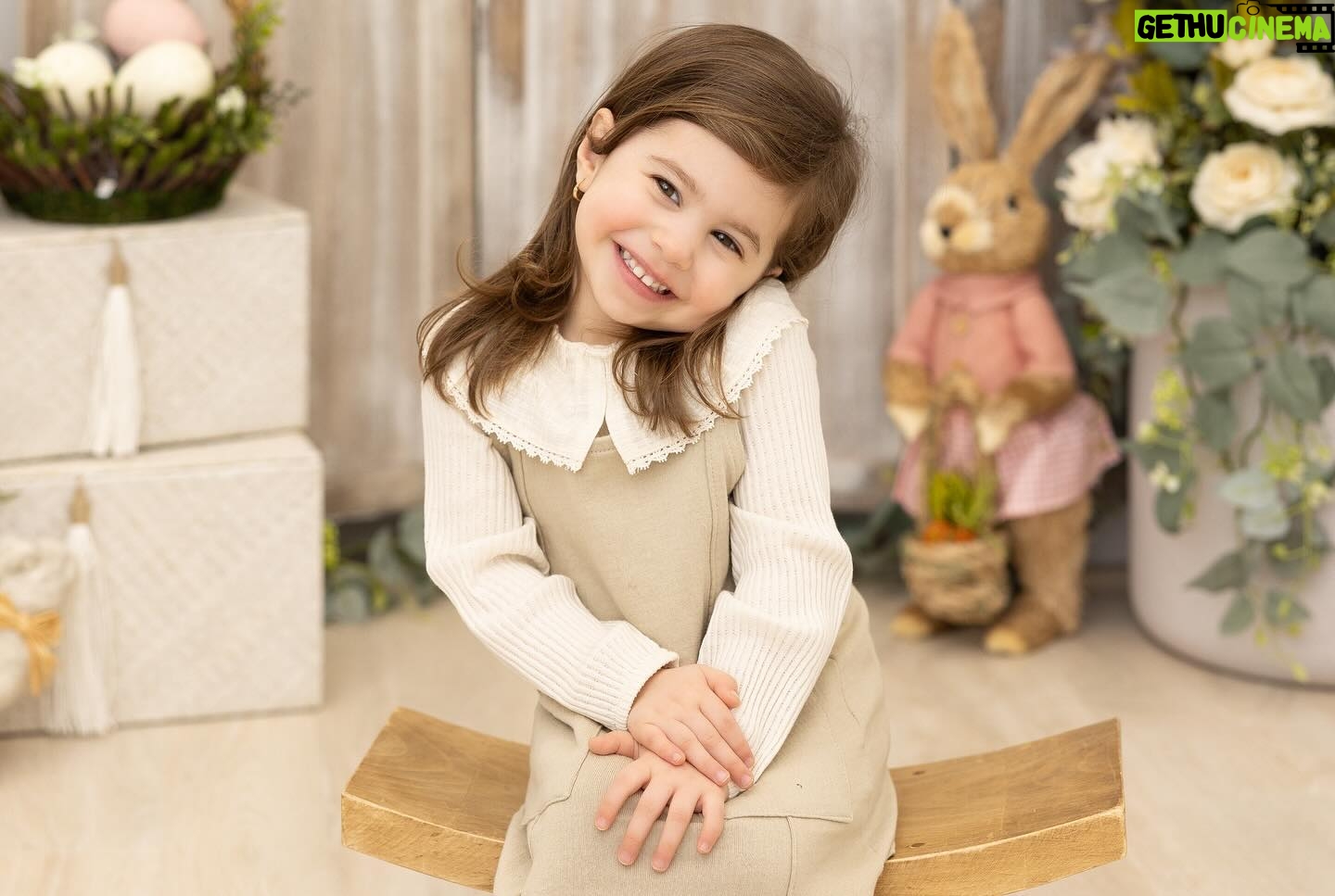 Stella Acquisto - 1.3K Likes - My little bunnies. 🐰 💋
Happy Easter to you and your families. Sending love and light your way.
Also a special shoutout to @alannabphotography for taking these beautiful pictures.
#easter #bunnies #eggs #photography