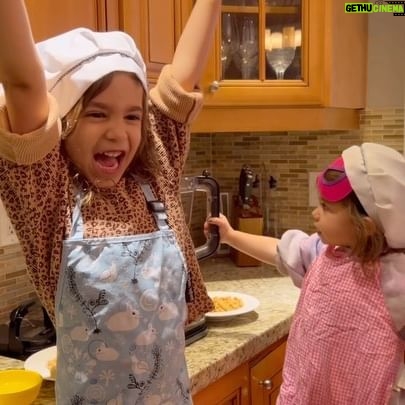 Stella Acquisto - 490 Likes - Someone is excited for humus. In this episode of Cooking a la Layla and Gigi we make humus. This was filmed over the weekend before Layla started to feel under the weather. #hummus #cookingwithkids #cookingalalayla #cookingwithlaylaandgigi