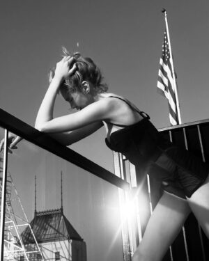 Stella Maxwell Instagram - Home sweet home