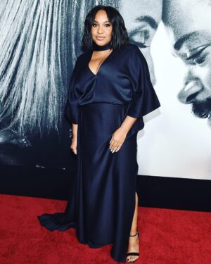 Stella Meghie Instagram - Last night was a dream. Felt so loved. On the carpet @thephotographfilm premiere

Makeup: @delinamedhin 
Hair: @cynthiaglam