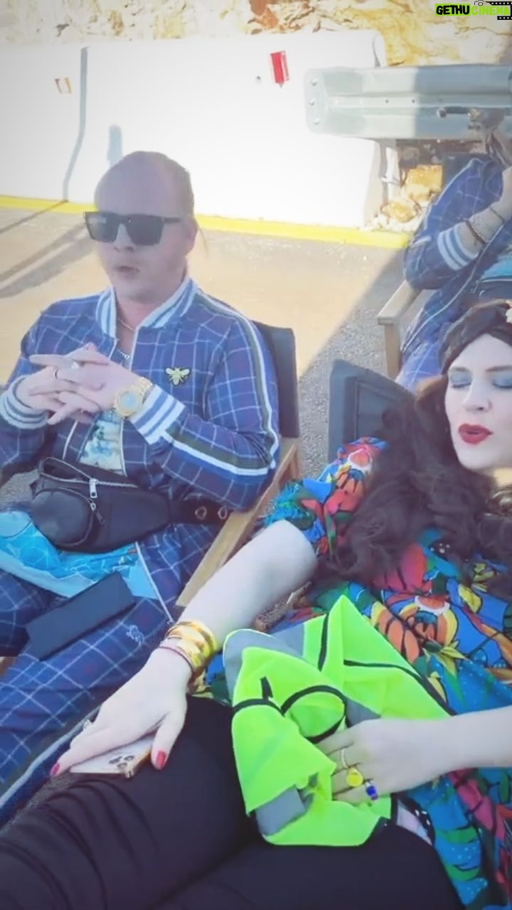 Štěpán Kozub - 7.1K Likes - Na hranicích Chorvatska jsme s @petranesvacilova přiblížili našim srdcím domov! V zadním plánu nám krásně sekundoval brat zo Slovenska @danielfischer_ojv ✌️🙏
#shooting #film #work #cz #sk #actors