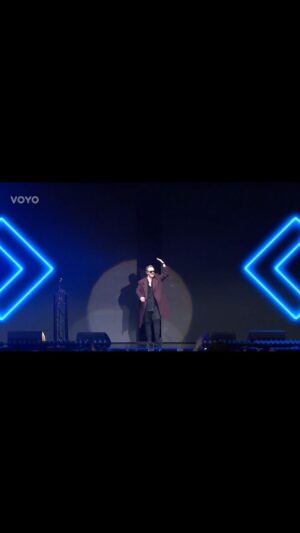 Štěpán Kozub Instagram - Tohle byl historicky první stand up v O2 Aréně. S odstupem času jsem na tuto událost velmi pyšný. Jsem pyšný na všechny kteří se na této události podíleli a taky jsem si uvědomil jednu věc že slovo "NEJDE" neexistuje! Celý záznam můžete sledovat na VOYO.

@o2arenapraha
@leosmares

Děkuji za střih: @valerie_frickova

#work #show #actor #comedy