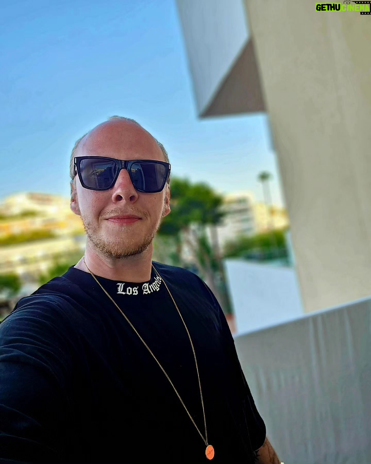 Štěpán Kozub - 8.8K Likes - Posílám pozdrav ze Španělska!
Přeji všem příjemné dny!
Váš,
Štěpán 😎
#holiday #actor #freetime #spanish