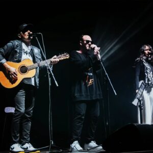 Štěpán Kozub Instagram - 2023 - Ostravar Aréna.
8.000 diváků! Děkujeme 🙏

@jirikrhut 
@barbarakanyzova 
@pavelsotoniak 
@rudyhorvat 
Bandjeez 

Foto: @barcachle

#music #live #show #koncert #Singer #musician