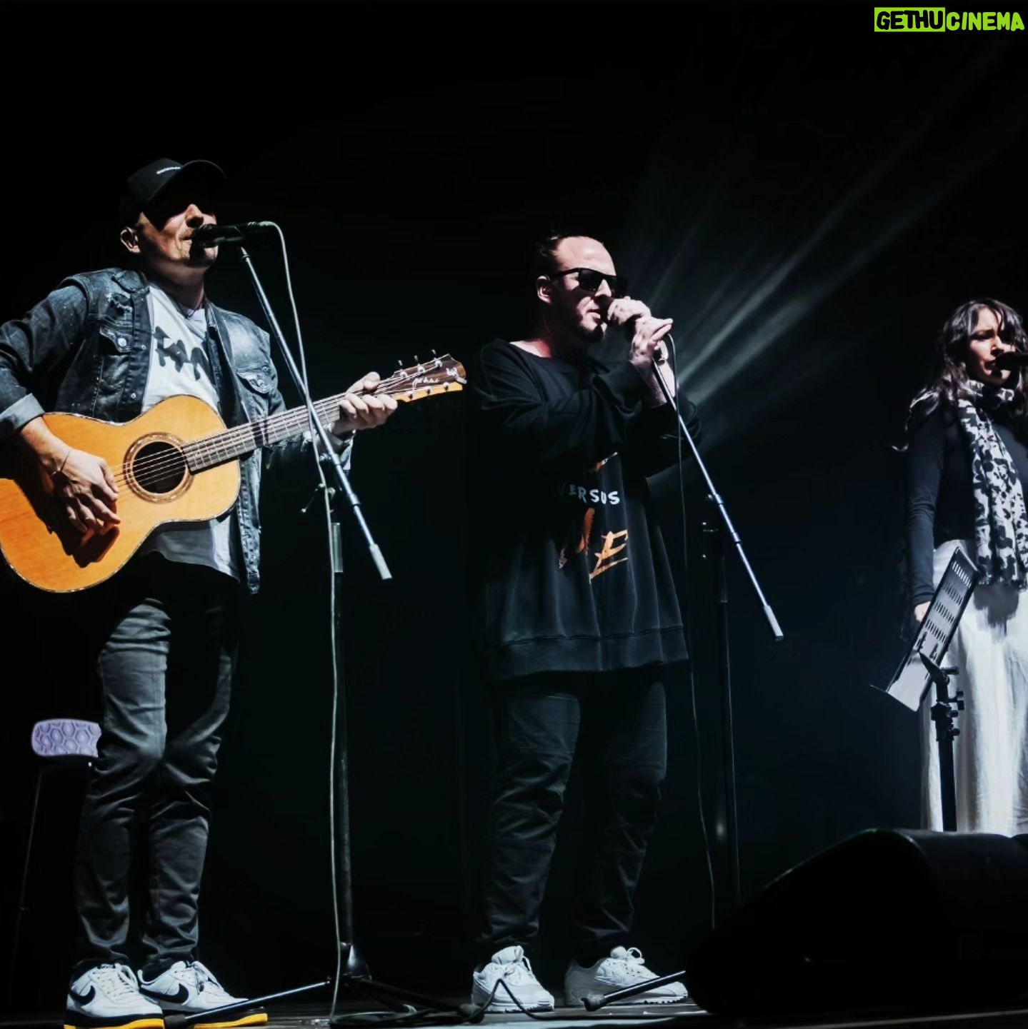 Štěpán Kozub - 5.3K Likes - 2023 - Ostravar Aréna.
8.000 diváků! Děkujeme 🙏
@jirikrhut
@barbarakanyzova
@pavelsotoniak
@rudyhorvat
Bandjeez
Foto: @barcachle
#music #live #show #koncert #Singer #musician