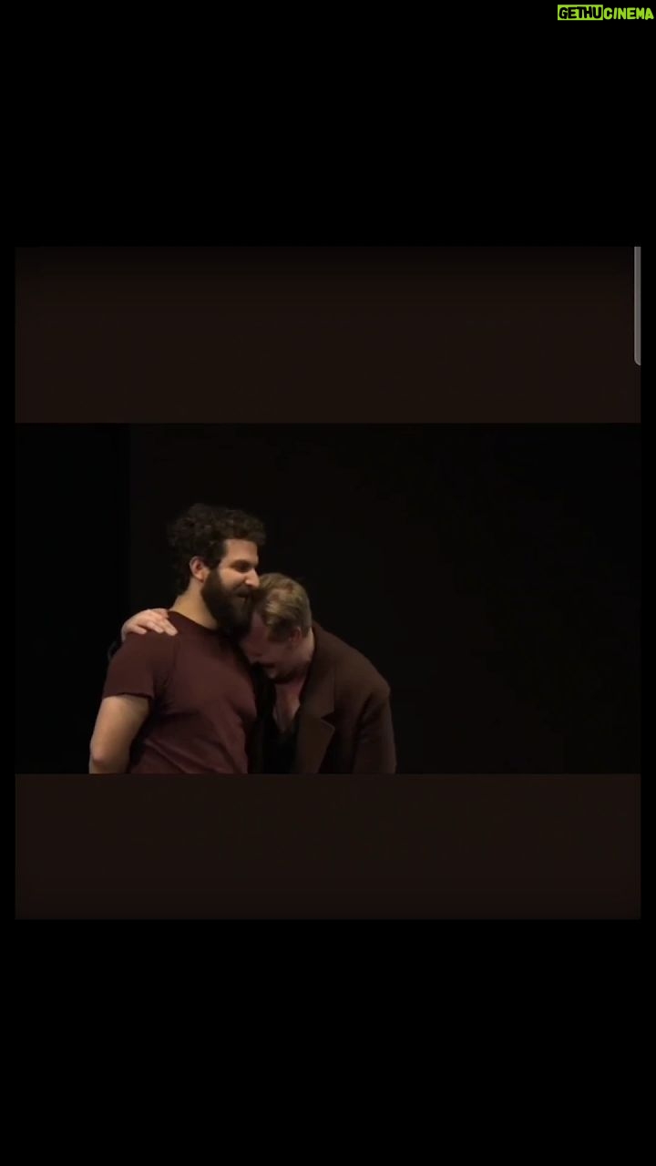 Štěpán Kozub - 6.7K Likes - Existenciální tyranie - "UŽ DRŽ HUBU" Stand up show ve dvou! S mým oblíbencem @wtferro_off pro milovníky sebepoznání a sebepoškozování! ⚠️18
První show 17.12! (Krátká ukázka)
@bumbumcomedy
#humor #funn #comedy #bumbumcomedy
#actors #comedian #work #job #standup