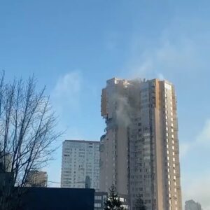 Stepan Putilo Instagram - ❗️В Киеве в жилой дом на проспекте Лобановского попала ракета

По предварительным данным, жертв и пострадавших в результате удара по столичной многоэтажке - нет.  Проводится эвакуация