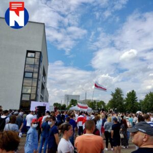 Stepan Putilo Instagram - Не самые удобные площадки, непогода, отсутствие Светланы Тихановской в некоторых городах - это все не помешало собраться тысячам человек на митингах по всей Беларуси сегодня!
⠀
Вы невероятные!
Жыве беларусь!❤️✊🏻✌🏻

Кто ходил сегодня на митинг?
⠀

⠀
#брест #бобруйск #орша #могилев #лепель #минск #беларусь #витебск #гомель #гродно #новости #выборы2020 #minsk #minskgram #minskcity #belarus #belarusgram #brest #grodno #gomel #vitebsk #mogilev