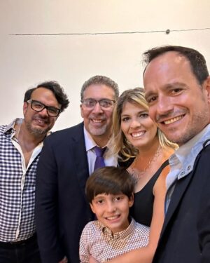Stephanie Cardone Instagram - Sobre La Línea Del Dibujo en #LaCaja @cculturalchacao con una obra de @marsanarte con la curaduría de @reymond.romero en @cculturalchacao 🧡