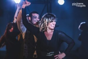 Stephanie Cardone Instagram - NOS VEMOS EN LA CONCHA

@elmistral2024 pasará HOY a las 7 p.m. por @nosvemosenlaconcha completamente GRATIS para que disfrutes de este espectáculo que lleva 20 años viajando por los teatros venezolanos.

Una obra como ninguna donde disfrutarás cada minuto, con interpretes del arte que aman y respetan lo que hacen bajo la dirección de un grande @miguelissa62 

Es una hermosa oportunidad para dejarte llevar y disfrutar con nosotros de este viento frío de verano.

Nos vemos en la concha!!!

Fotos: @urasma_fotografia