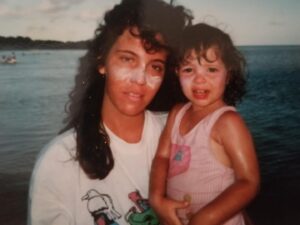 Stephanie Cardone Instagram - Feliz Día de las Momilimis

Te amo mami @maribelfulop24 gracias por darme la vida, cuidarme y ser mi apoyo incondicional en esta vida, por ser la mejor Abi para Gael.

Gracias a cada una de las madres que conforman mi familia, por ser ejemplo y guía, por criar desde el amor personas que estoy segura que hacen de este mundo un lugar mejor. 

Las amo 💕🌸