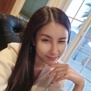 Stephanie Kim Instagram - ;)