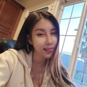 Stephanie Kim Instagram - ;)