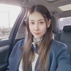 Stephanie Kim Instagram - 까꿍🩷